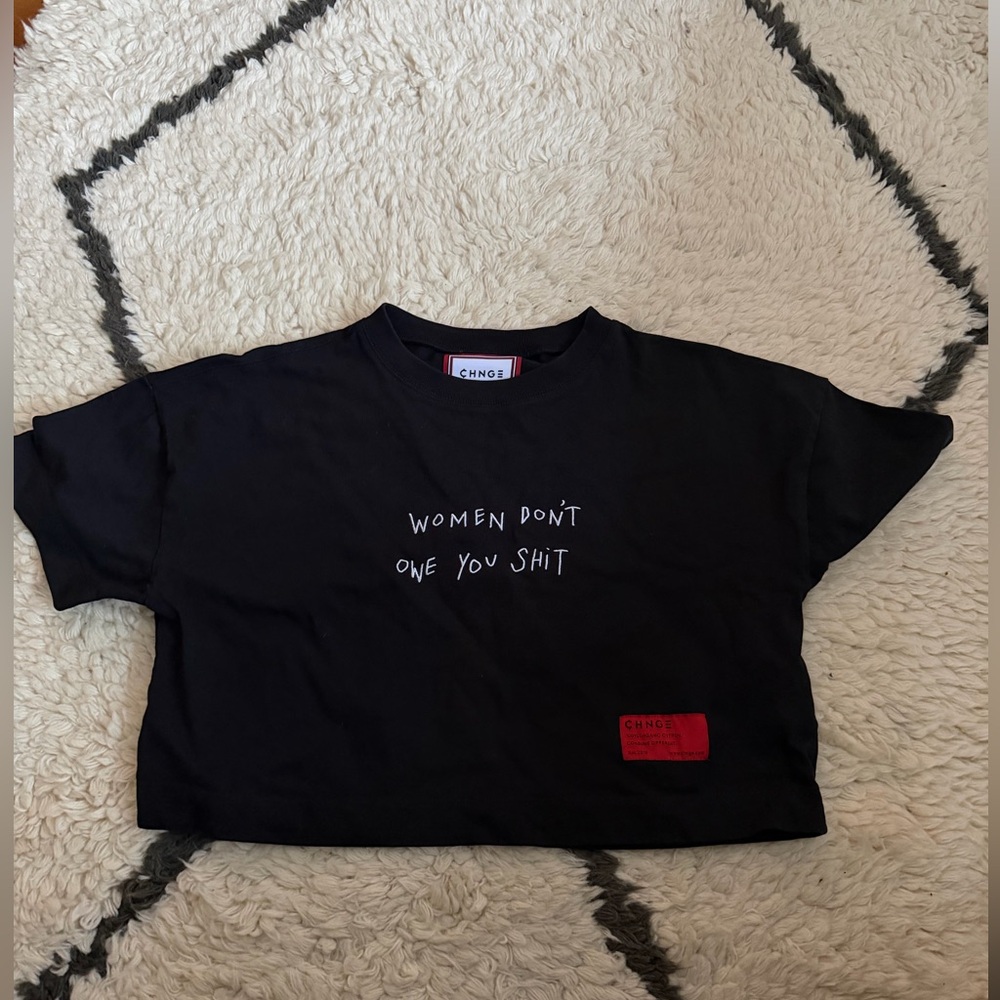 CHNGE xs black tshirt